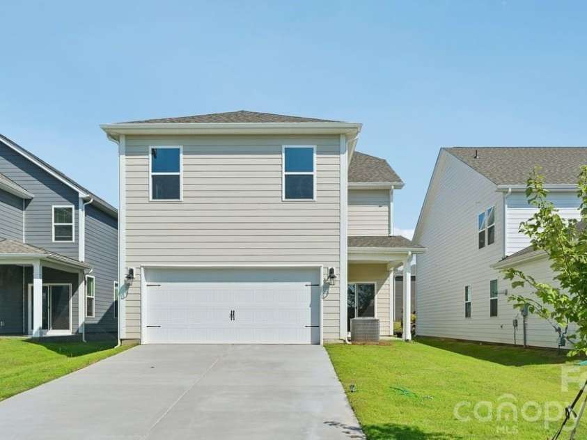 9315 Carver Avenue, Huntersville, NC 28078.  MLS# CAR4361111, YatesRealty ID 14609. 