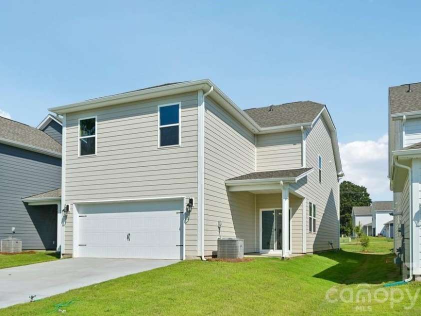 9315 Carver Avenue, Huntersville, NC 28078.  MLS# CAR4361111, YatesRealty ID 14609. 