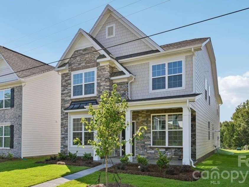 9315 Carver Avenue, Huntersville, NC 28078.  MLS# CAR4361111, YatesRealty ID 14609. 