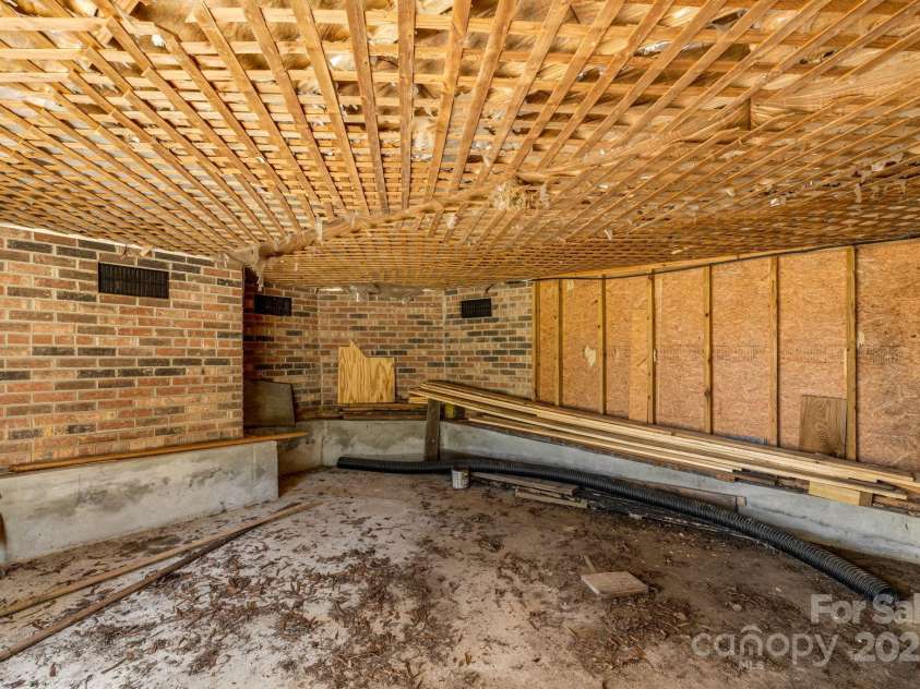 110 Ritchie Drive, Shelby, NC 28152.  MLS# CAR4304548, YatesRealty ID 1461. 