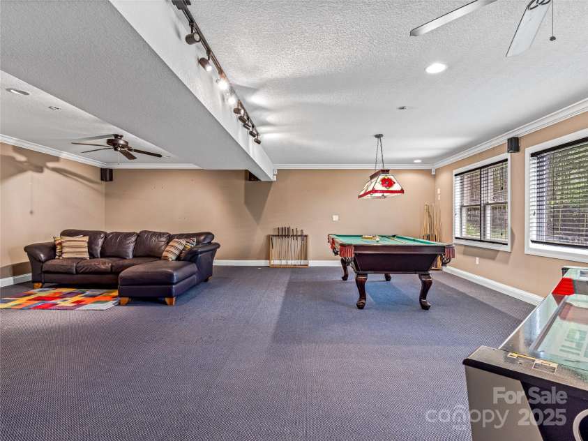 74 Solar Lane, Hendersonville, NC 28739.  MLS# CAR4250537, YatesRealty ID 14610. 