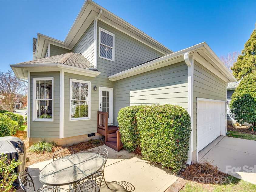 122 Blandina Court, Fort Mill, SC 29708.  MLS# CAR4232722, YatesRealty ID 14611. 