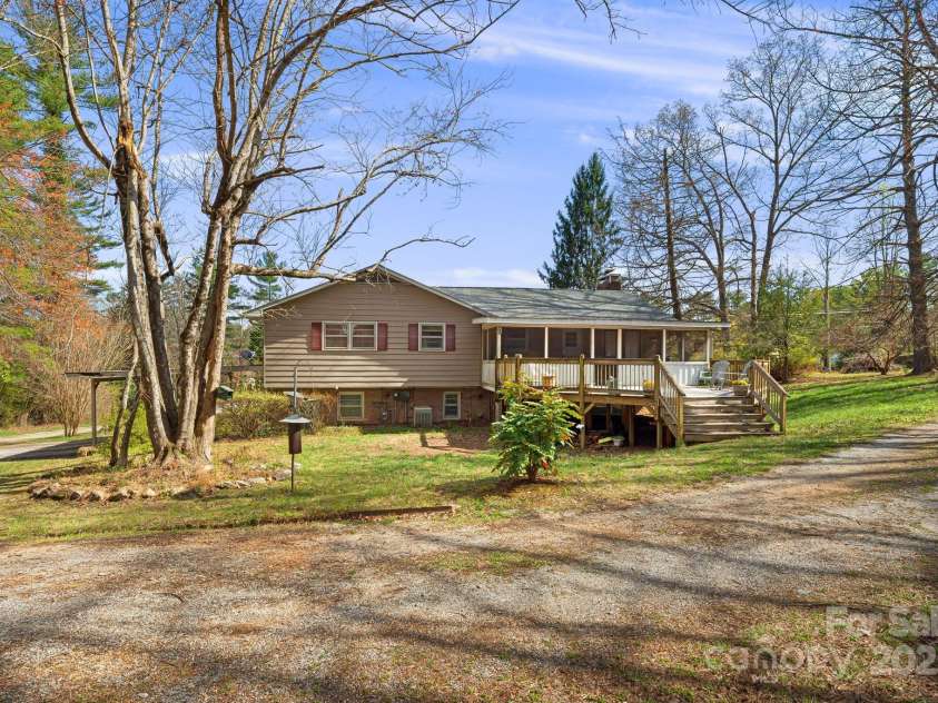 2221 Old Kanuga Road, Hendersonville, NC 28739.  MLS# CAR4242530, YatesRealty ID 14612. 