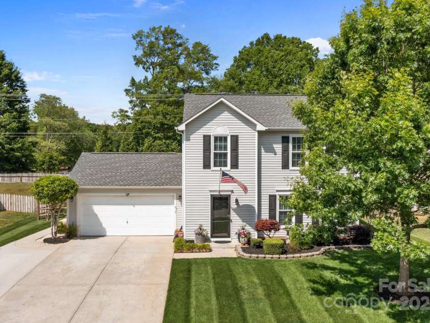 150 Pleasant Grove Lane, Mooresville, NC 28115.  MLS# CAR4252771, YatesRealty ID 14613. 