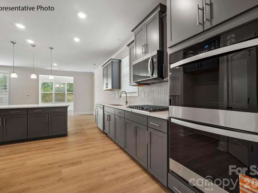 7313 Butternut Oak Terrace, Huntersville, NC 28078.  MLS# CAR4351796, YatesRealty ID 14613. 