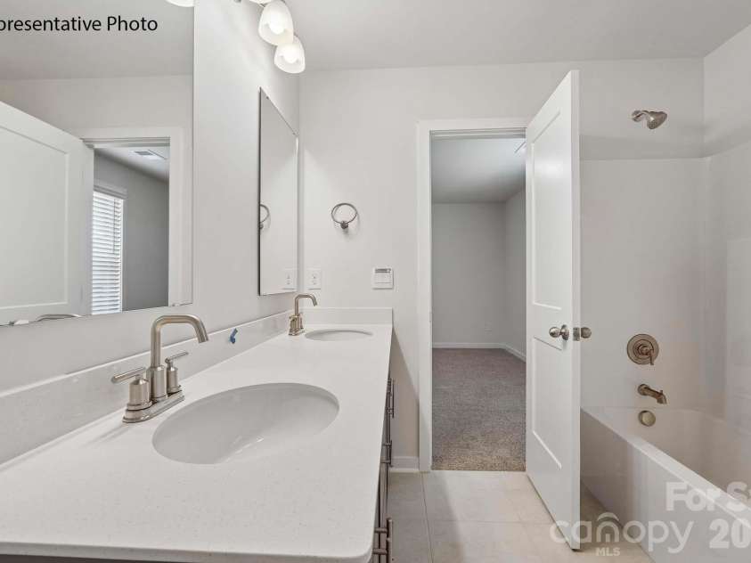 7313 Butternut Oak Terrace, Huntersville, NC 28078.  MLS# CAR4351796, YatesRealty ID 14613. 