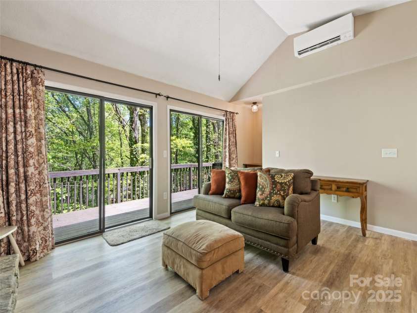 662 Locust Drive, Maggie Valley, NC 28751.  MLS# CAR4232980, YatesRealty ID 14614. 