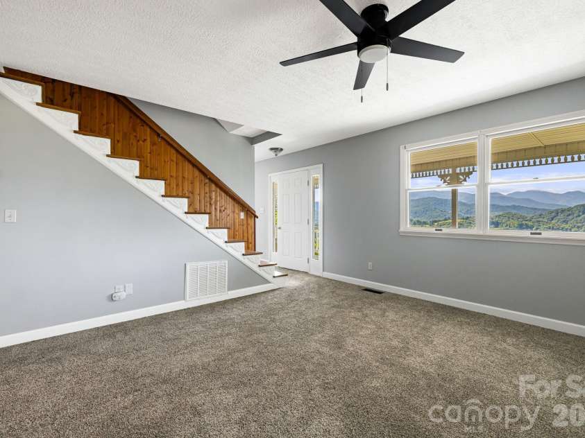 95 Friendship Road, Burnsville, NC 28714.  MLS# CAR4358754, YatesRealty ID 14615. 
