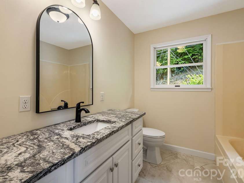 95 Friendship Road, Burnsville, NC 28714.  MLS# CAR4358754, YatesRealty ID 14615. 