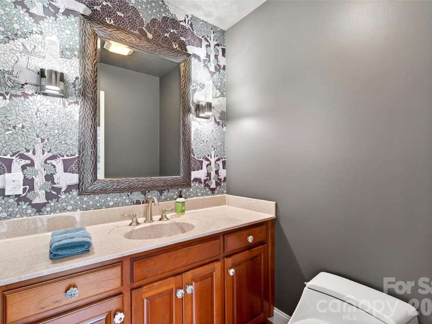 525 Blue Ridge Drive, Marion, NC 28752.  MLS# CAR4362278, YatesRealty ID 14616. 
