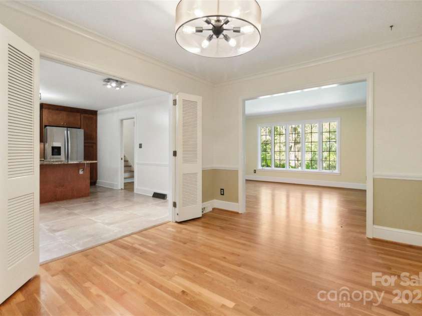 6921 Thermal Road, Charlotte, NC 28211.  MLS# CAR4272019, YatesRealty ID 14616. 