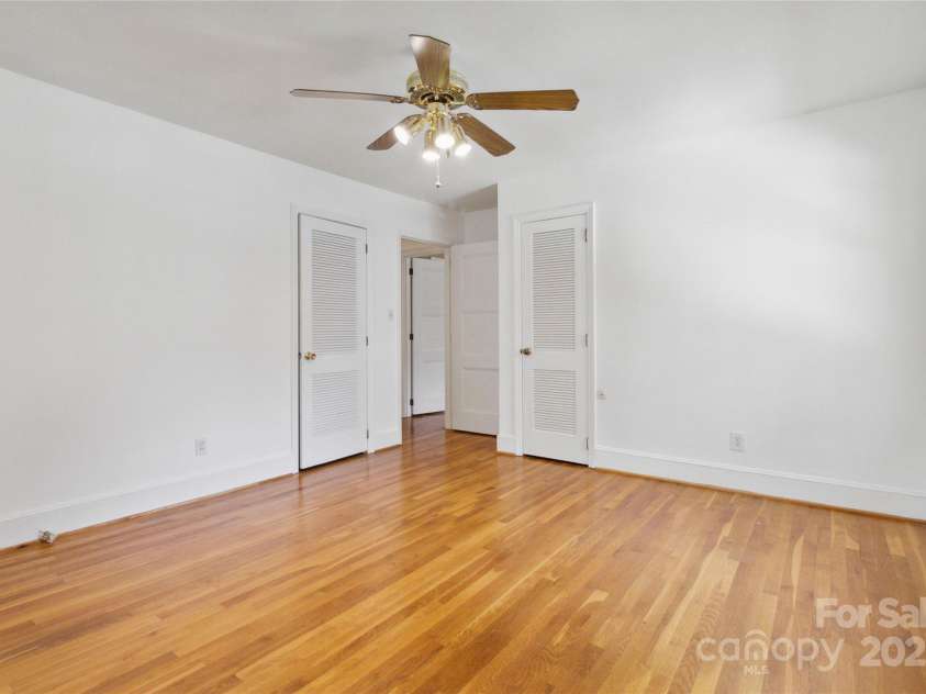 6921 Thermal Road, Charlotte, NC 28211.  MLS# CAR4272019, YatesRealty ID 14616. 