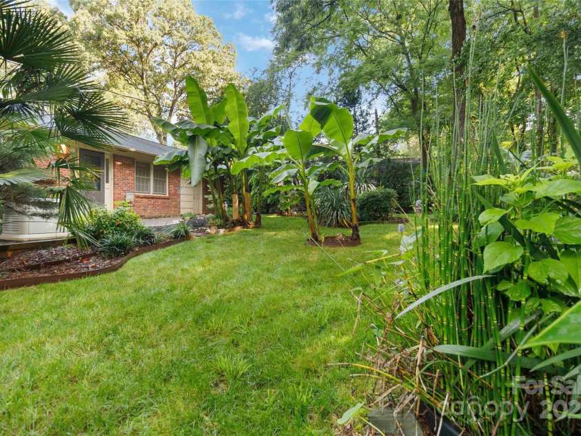 6921 Thermal Road, Charlotte, NC 28211.  MLS# CAR4272019, YatesRealty ID 14616. 