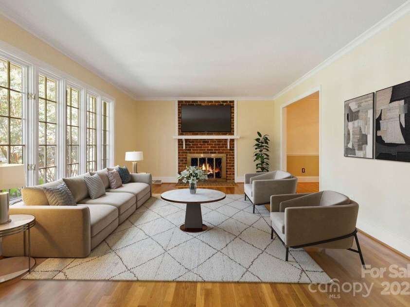 6921 Thermal Road, Charlotte, NC 28211.  MLS# CAR4272019, YatesRealty ID 14616. Virtually Staged