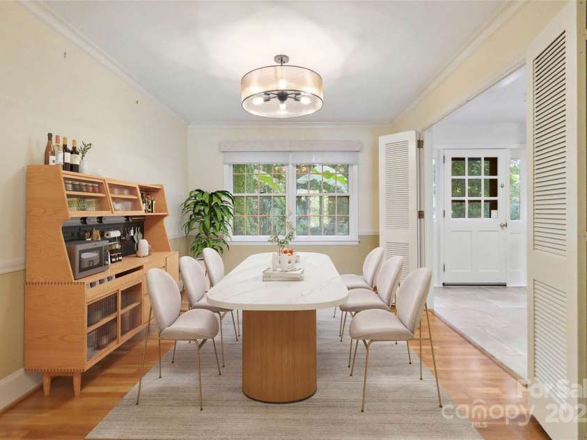 6921 Thermal Road, Charlotte, NC 28211.  MLS# CAR4272019, YatesRealty ID 14616. Virtually Staged