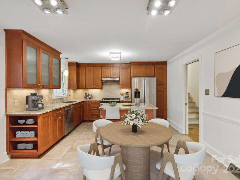 6921 Thermal Road, Charlotte, NC 28211.  MLS# CAR4272019, YatesRealty ID 14616. Virtually Staged