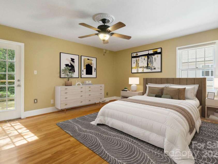 6921 Thermal Road, Charlotte, NC 28211.  MLS# CAR4272019, YatesRealty ID 14616. Virtually Staged