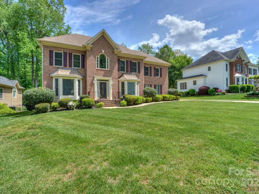 3119 Castlemaine Drive, Charlotte, NC 28269.  MLS# CAR4249186, YatesRealty ID 14617. 