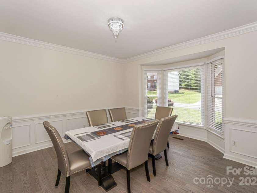 3119 Castlemaine Drive, Charlotte, NC 28269.  MLS# CAR4249186, YatesRealty ID 14617. 