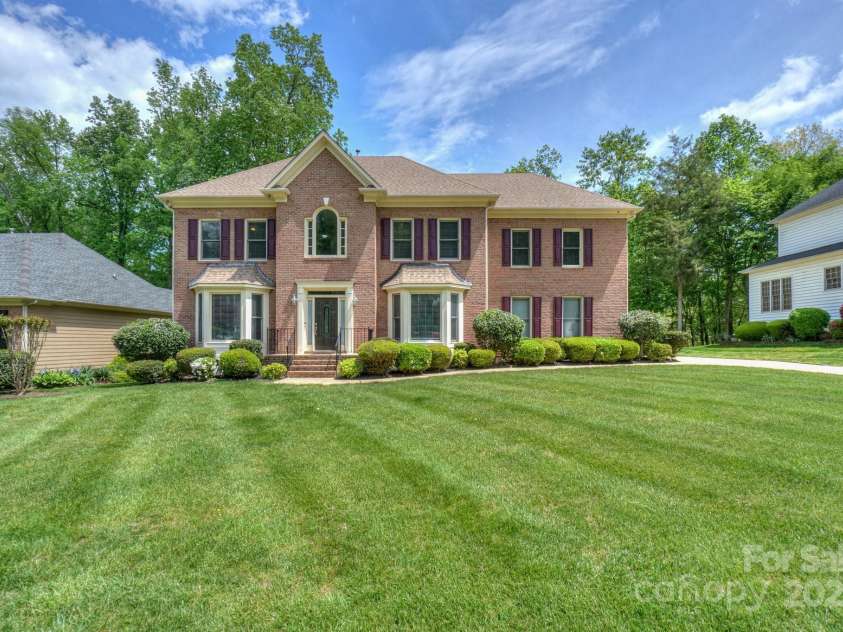 3119 Castlemaine Drive, Charlotte, NC 28269.  MLS# CAR4249186, YatesRealty ID 14617. 