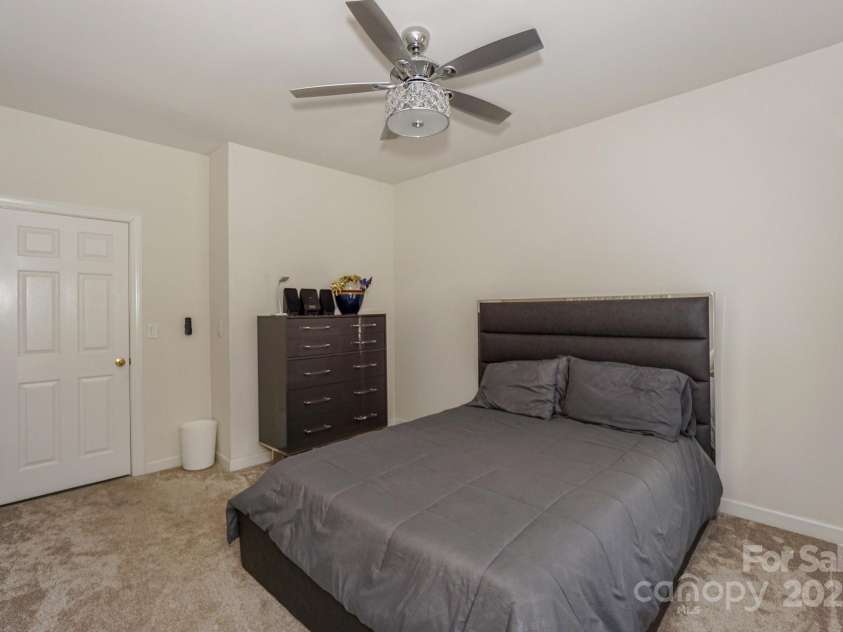 3119 Castlemaine Drive, Charlotte, NC 28269.  MLS# CAR4322294, YatesRealty ID 14617. 1st Bedroom