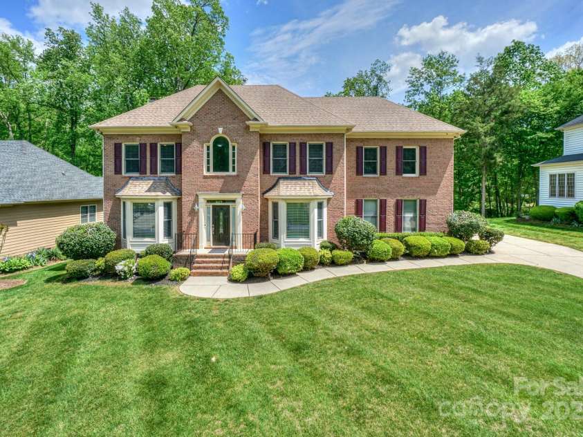 3119 Castlemaine Drive, Charlotte, NC 28269.  MLS# CAR4322294, YatesRealty ID 14617. 