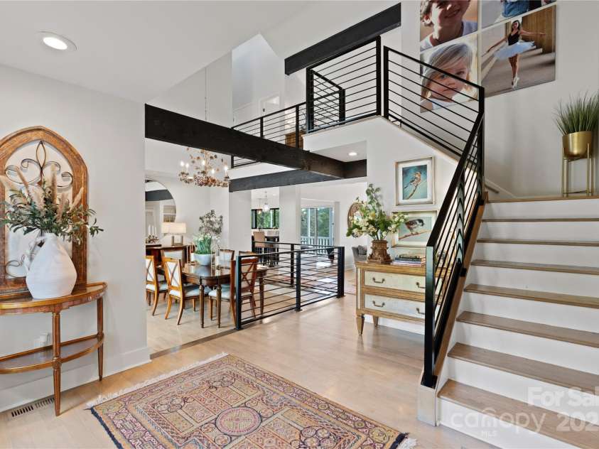 4039 5th Street, Hickory, NC 28601.  MLS# CAR4247859, YatesRealty ID 14618. 