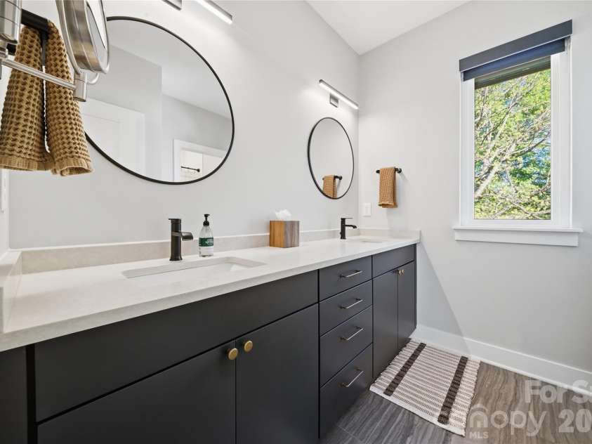 1505 Parson Street, Charlotte, NC 28205.  MLS# CAR4369248, YatesRealty ID 14619. 
