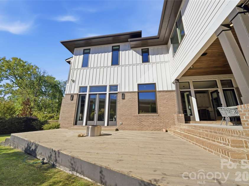 1505 Parson Street, Charlotte, NC 28205.  MLS# CAR4369248, YatesRealty ID 14619. 
