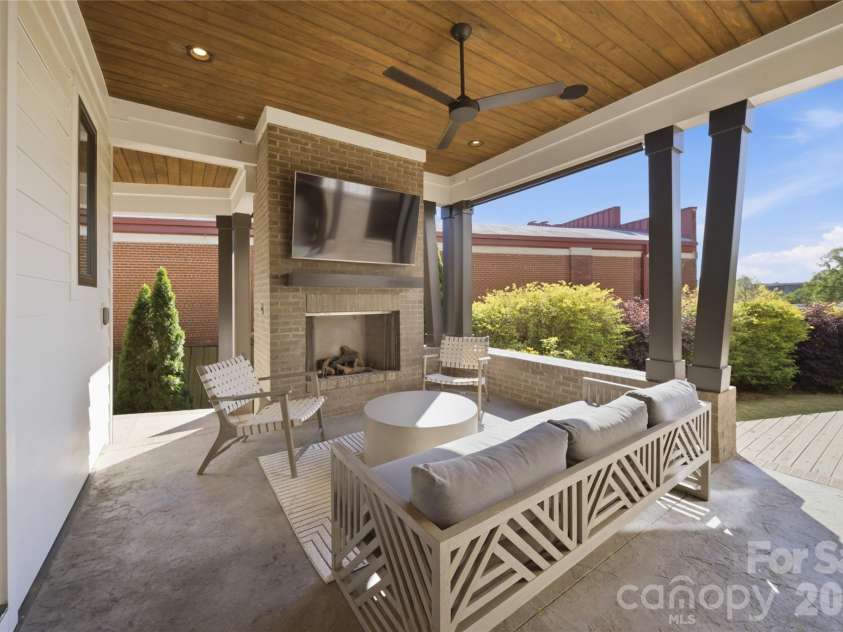 1505 Parson Street, Charlotte, NC 28205.  MLS# CAR4369248, YatesRealty ID 14619. 