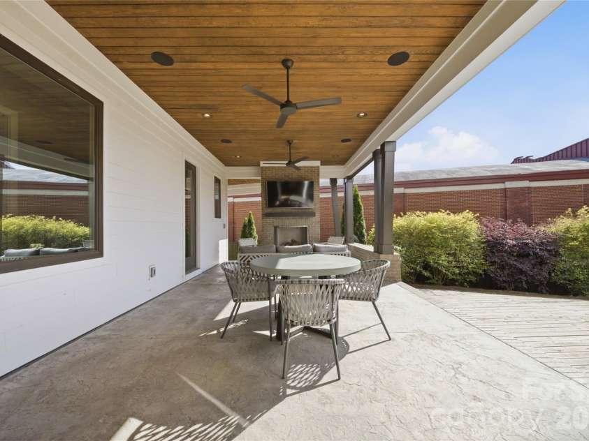 1505 Parson Street, Charlotte, NC 28205.  MLS# CAR4369248, YatesRealty ID 14619. 