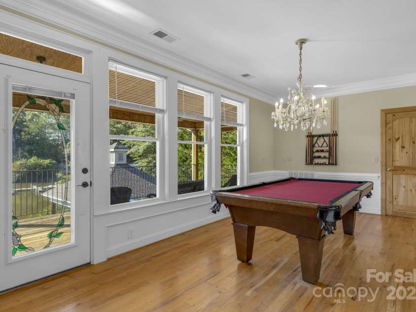 10 Scout Road, Greenville, SC 29611.  MLS# CAR4318926, YatesRealty ID 1462. 