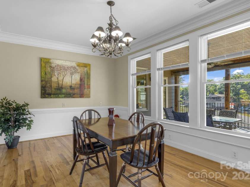 10 Scout Road, Greenville, SC 29611.  MLS# CAR4318926, YatesRealty ID 1462. 