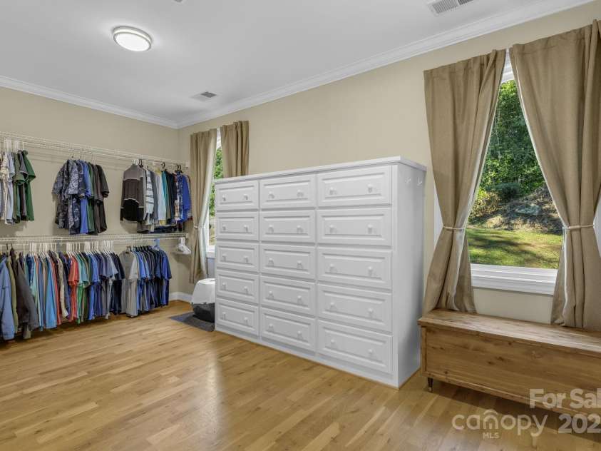 10 Scout Road, Greenville, SC 29611.  MLS# CAR4318926, YatesRealty ID 1462. 