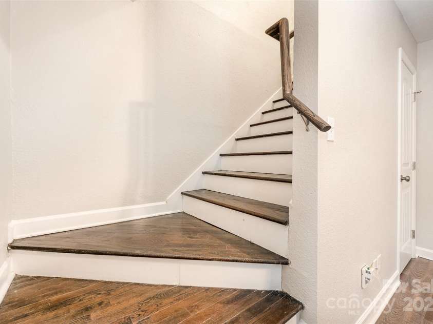1512 Seigle Avenue, Charlotte, NC 28205.  MLS# CAR4292674, YatesRealty ID 14620. Real Wood Stairs