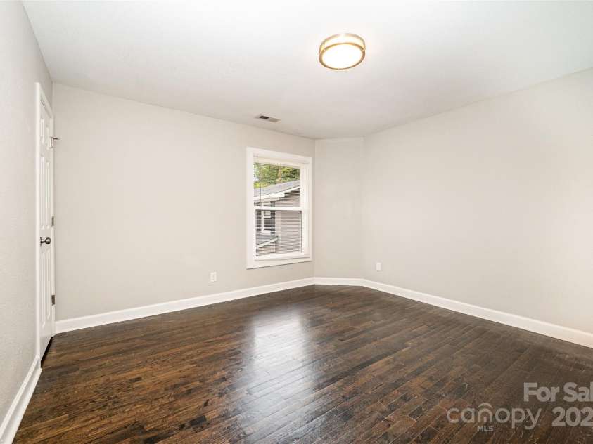 1512 Seigle Avenue, Charlotte, NC 28205.  MLS# CAR4292674, YatesRealty ID 14620. Secondary Bedroom 2