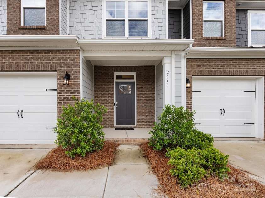 2141 Bexar Trail, Matthews, NC 28105.  MLS# CAR4255990, YatesRealty ID 14621. Front Door