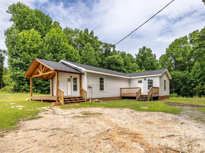 603 Hogan Farm Road, Seagrove, NC 27341.  MLS# CAR4372827, YatesRealty ID 14624. 