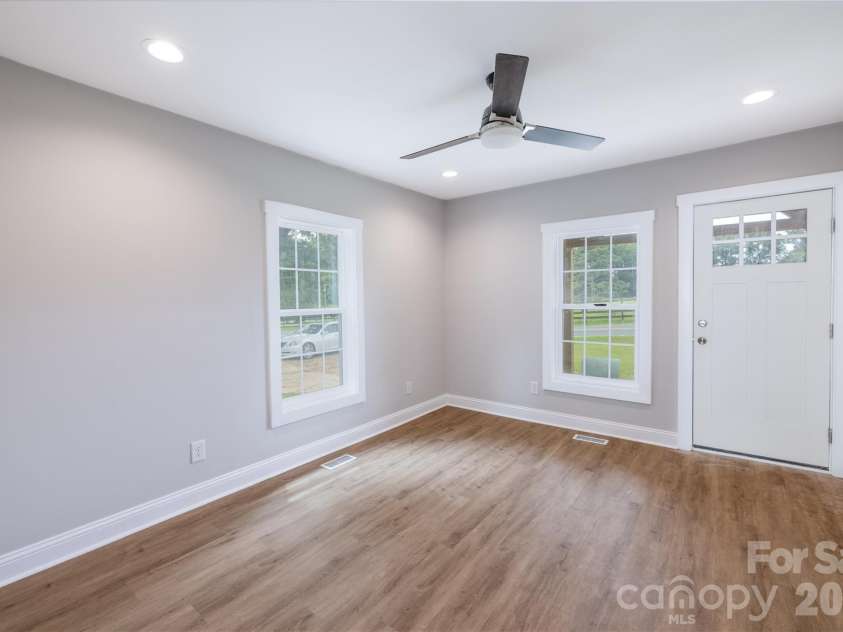 603 Hogan Farm Road, Seagrove, NC 27341.  MLS# CAR4372827, YatesRealty ID 14624. 