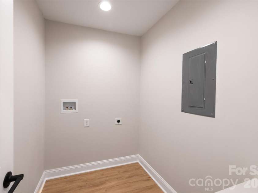 603 Hogan Farm Road, Seagrove, NC 27341.  MLS# CAR4372827, YatesRealty ID 14624. 