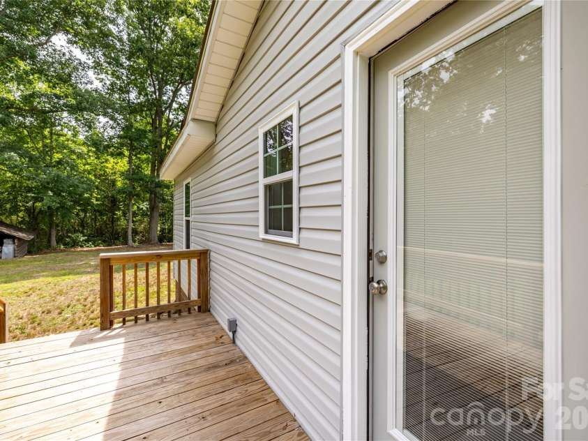 603 Hogan Farm Road, Seagrove, NC 27341.  MLS# CAR4372827, YatesRealty ID 14624. 