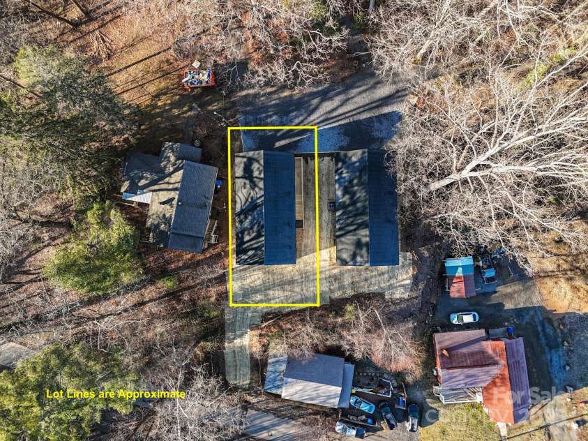 95 Eastabrook Avenue, Brevard, NC 28712.  MLS# CAR4206882, YatesRealty ID 14625. 
