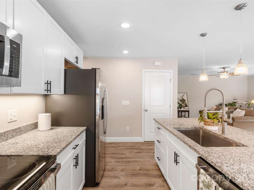 95 Eastabrook Avenue, Brevard, NC 28712.  MLS# CAR4332196, YatesRealty ID 14625. 