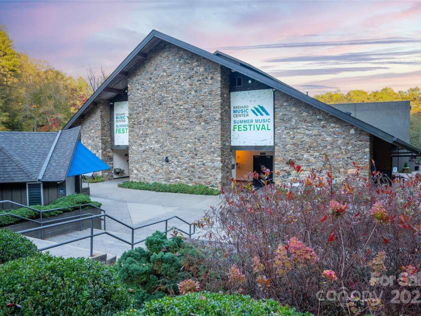 95 Eastabrook Avenue, Brevard, NC 28712.  MLS# CAR4332196, YatesRealty ID 14625. 