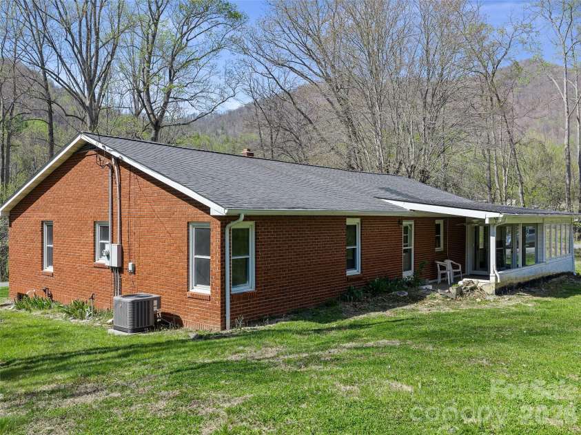 58 Possum Trot Road, Bakersville, NC 28705.  MLS# CAR4371183, YatesRealty ID 14626. 