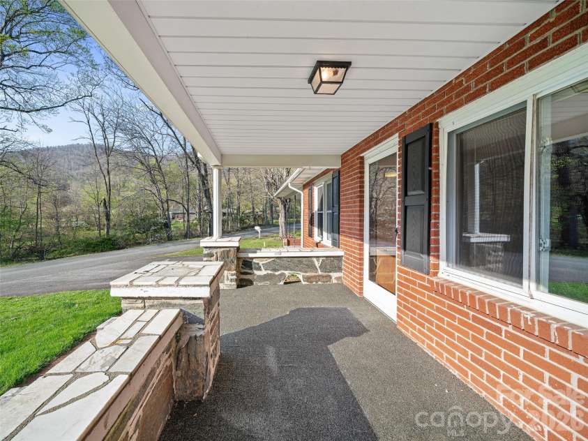 58 Possum Trot Road, Bakersville, NC 28705.  MLS# CAR4371183, YatesRealty ID 14626. 