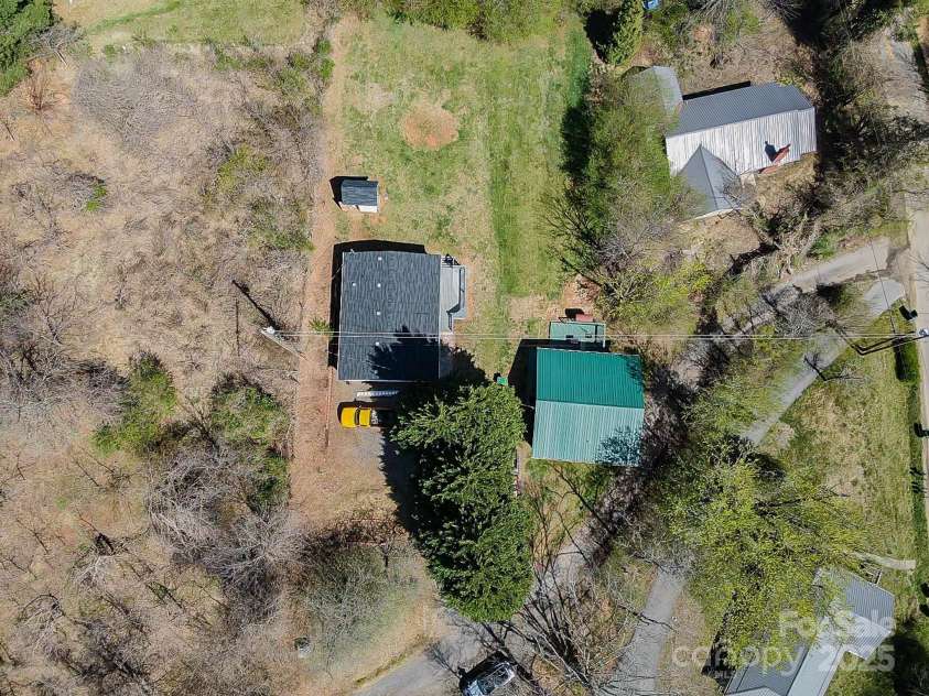6 & 10 Lands End Drive, Candler, NC 28715.  MLS# CAR4242356, YatesRealty ID 14627. 