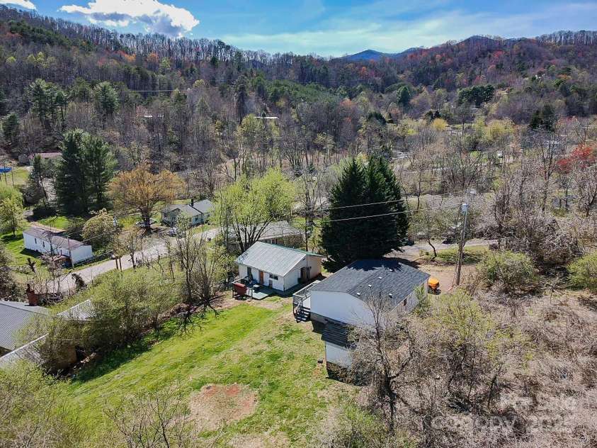 6 & 10 Lands End Drive, Candler, NC 28715.  MLS# CAR4242356, YatesRealty ID 14627. 