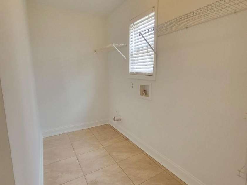 2820 Bellhaven Circle, Charlotte, NC 28214.  MLS# CAR4260517, YatesRealty ID 14629. Laundry room back of home