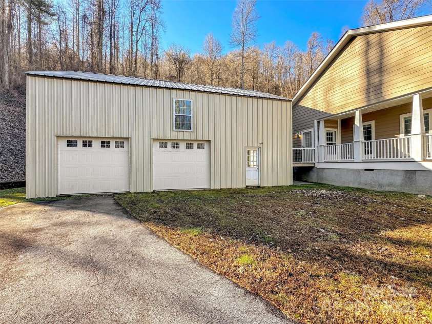 284 Cutting Edge Drive, Sylva, NC 28779.  MLS# CAR4304958, YatesRealty ID 1463. 
